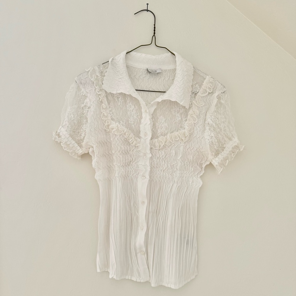 Vintage Cache’ 🤍 Lace Blouse